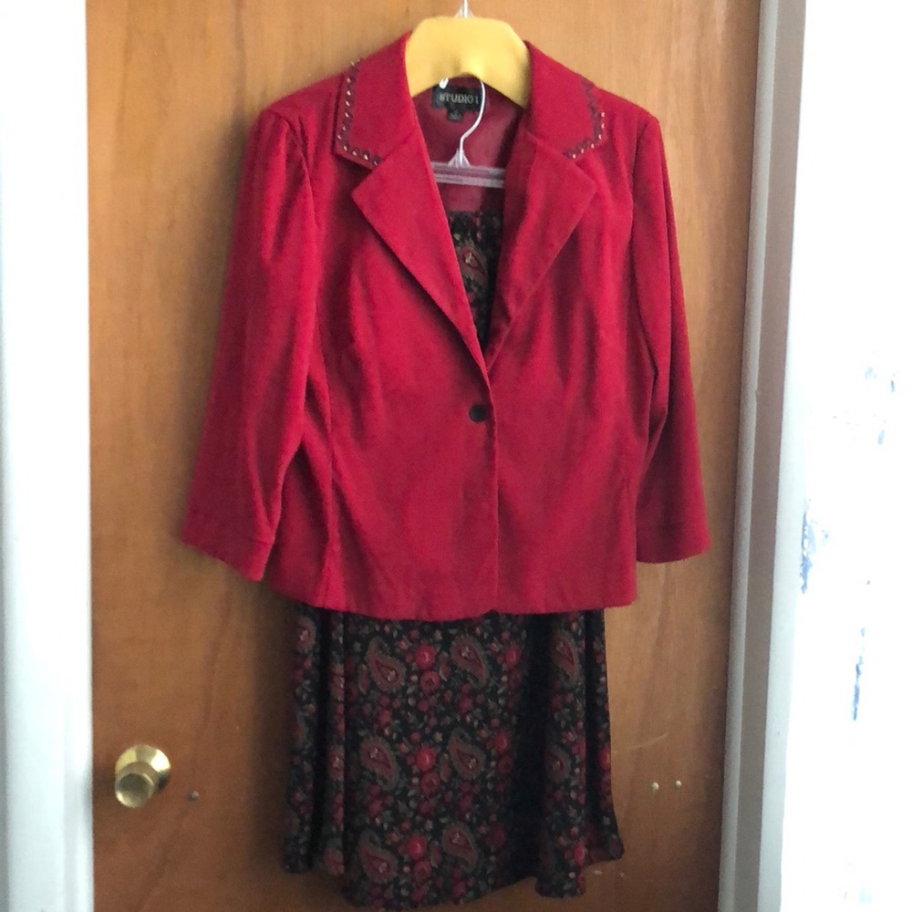 Skirt and jacket set size 12 red,black